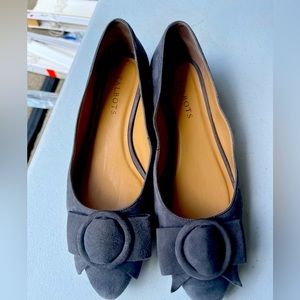 Talbots gray suede flats. Size 8